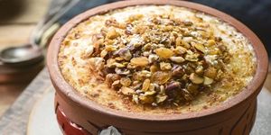ام علي بالمكسرات